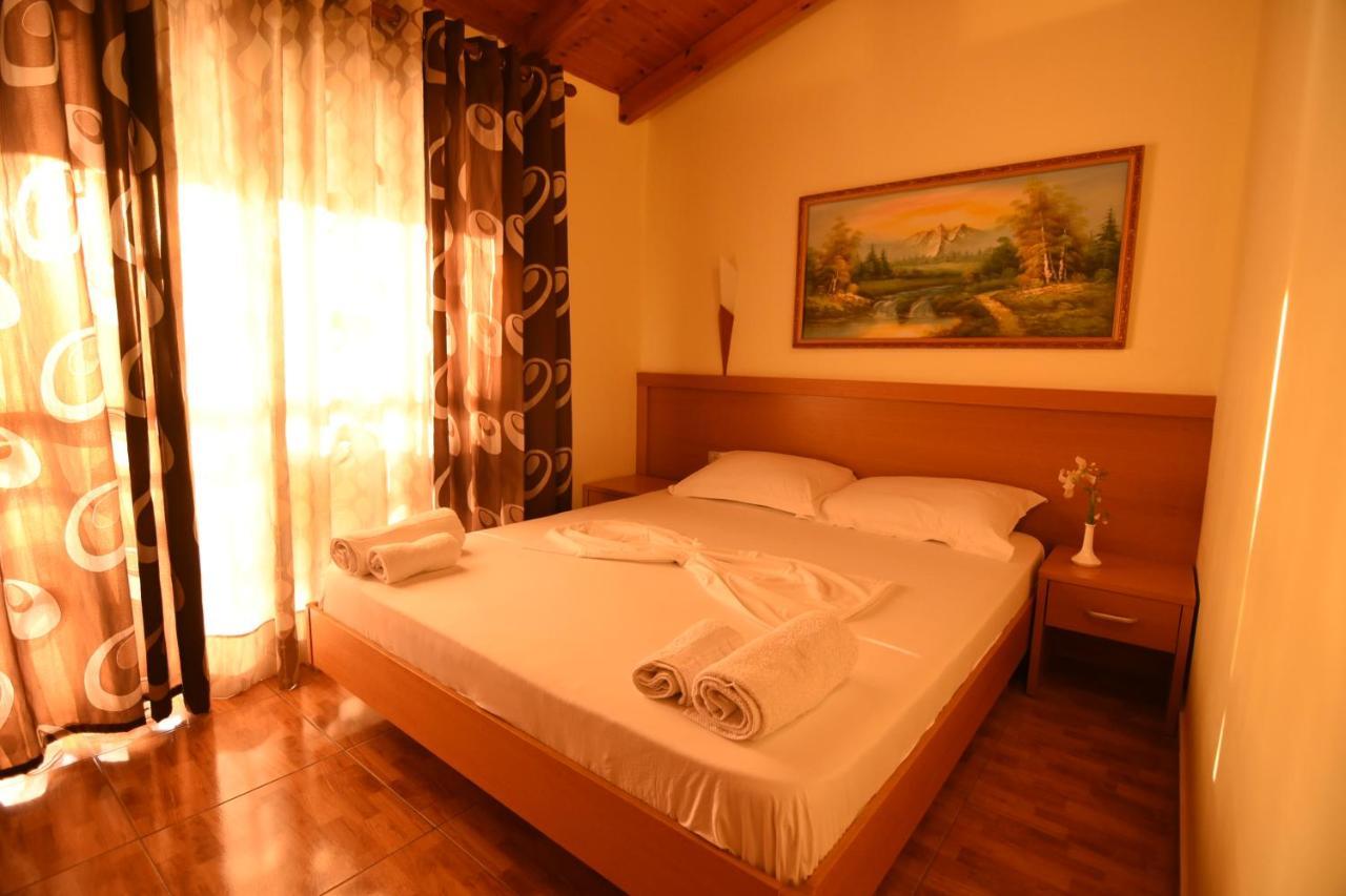 Hotel Ramosaco, Radhime, Vlore Exterior foto